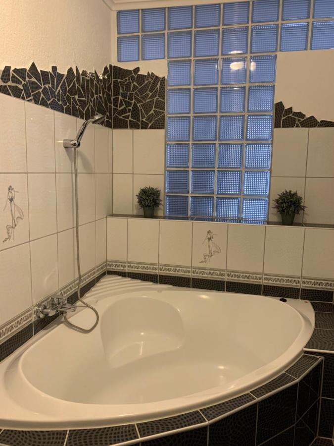 Thermal Next II Weninger Apartman Kiskunhalas Zewnętrze zdjęcie